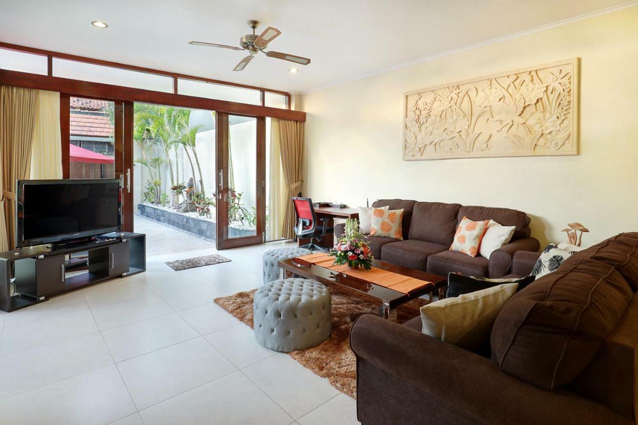 Villa Nova Legian Εξωτερικό φωτογραφία